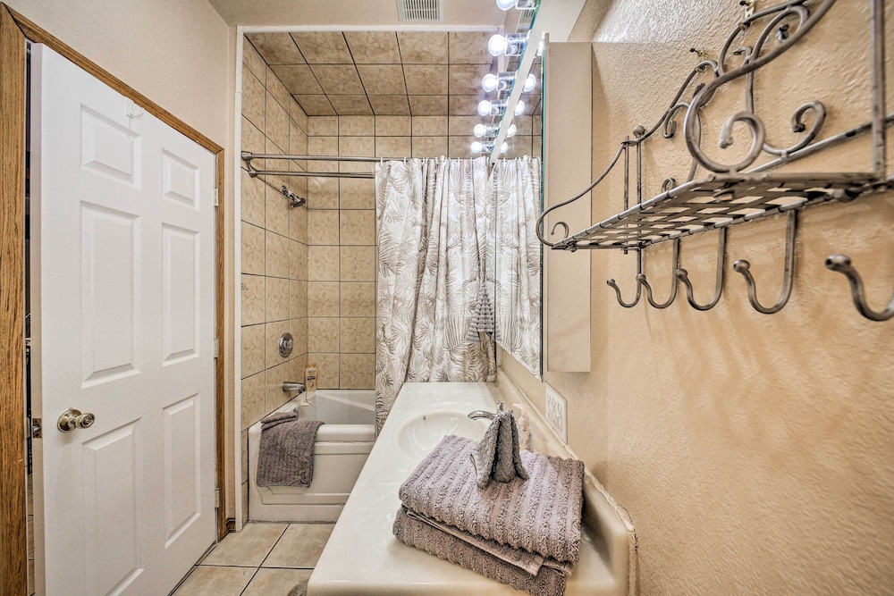 Family-friendly Sagle Vacation Rental w/ Deck - Property Image 11