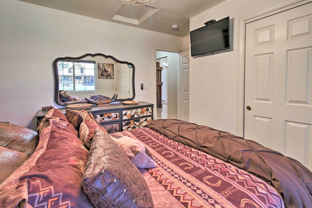 Show Low Home in Golf Community: Deck & Views! view 5