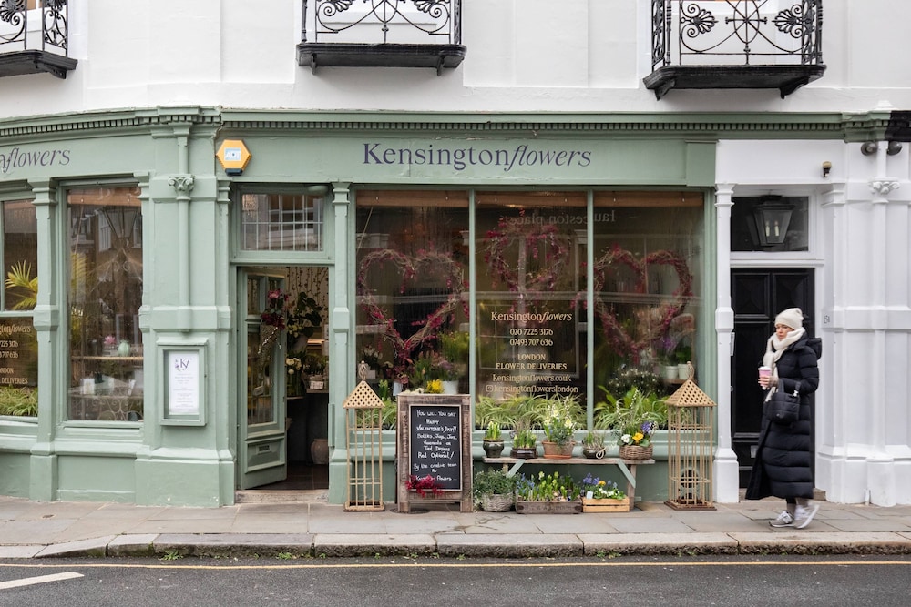 Canning Place Mews by Onefinestay