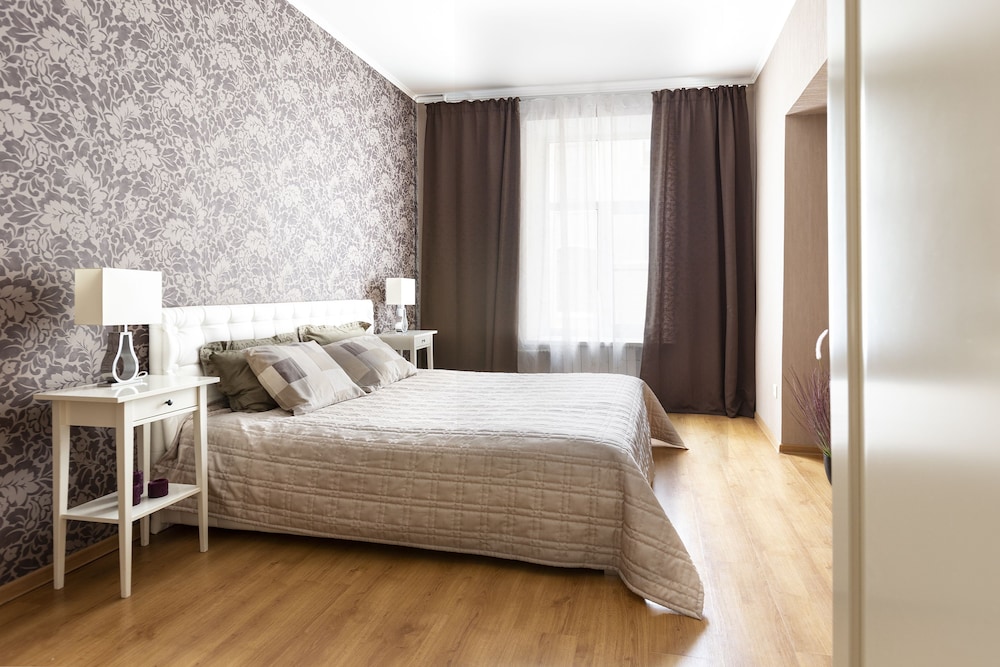 Home4day Central Apartment on Nevsky Prospekt