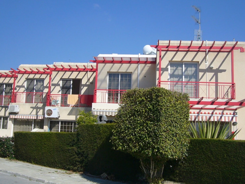 Santa Barbara Complex