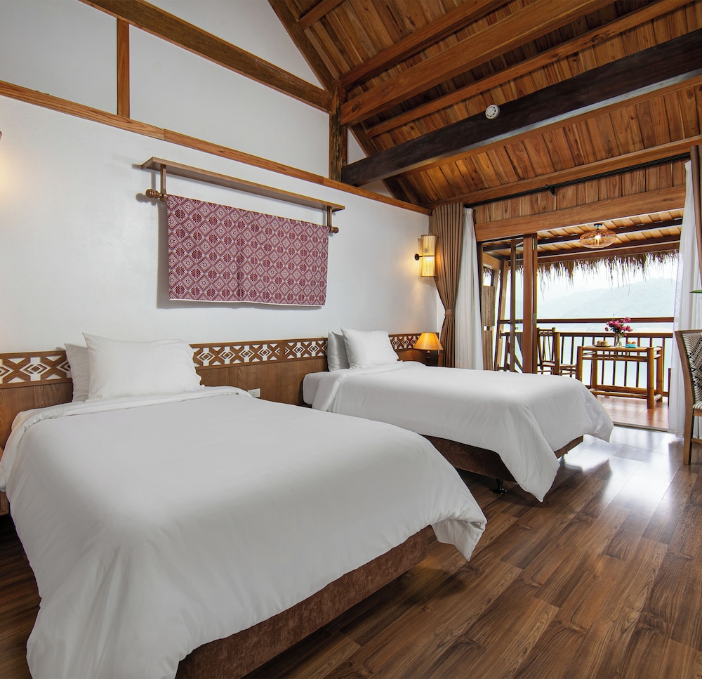 Mai Chau Hideaway Lake Resort 40