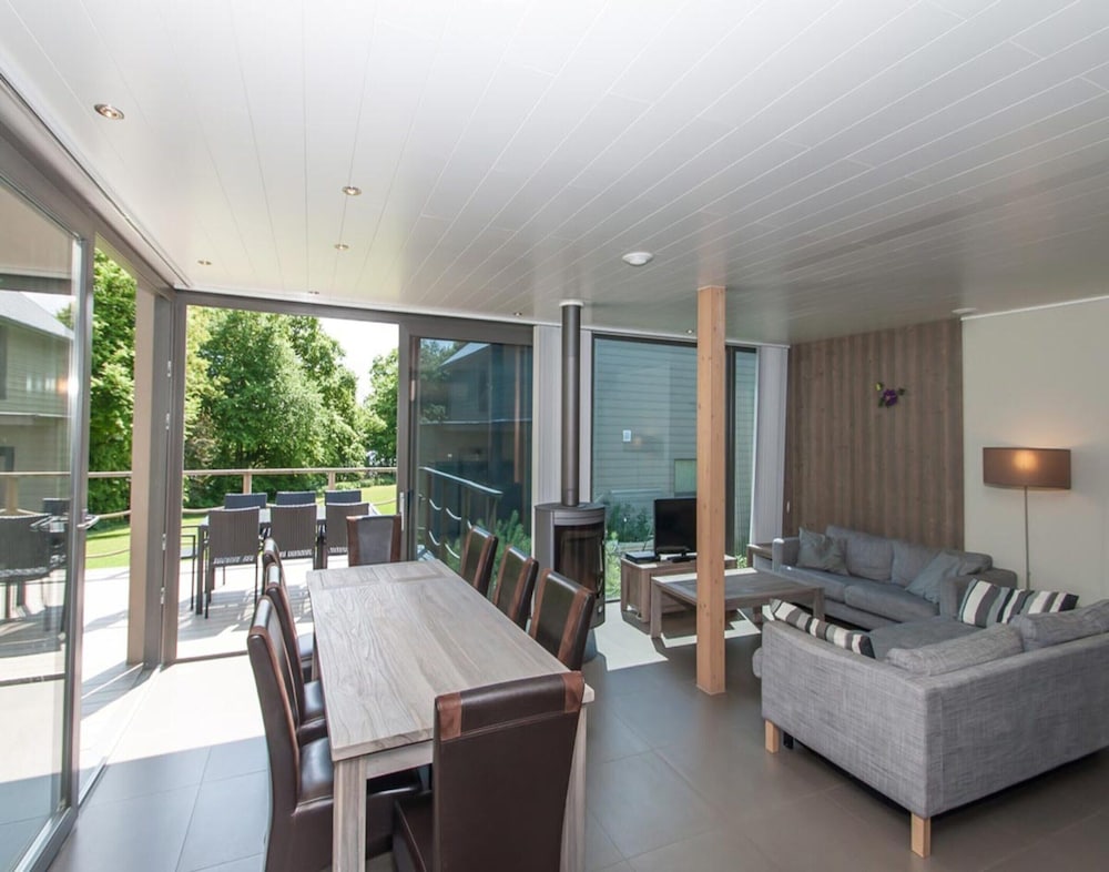 Tranquil Villa for 8 Guests