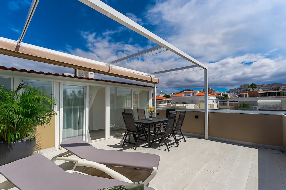 BAL Apartments - Adults Only