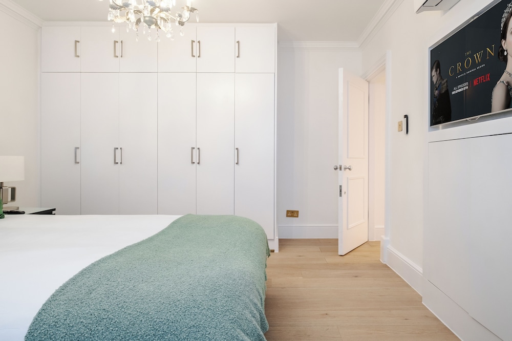 Luxury 2 Bedroom Oasis in Central London