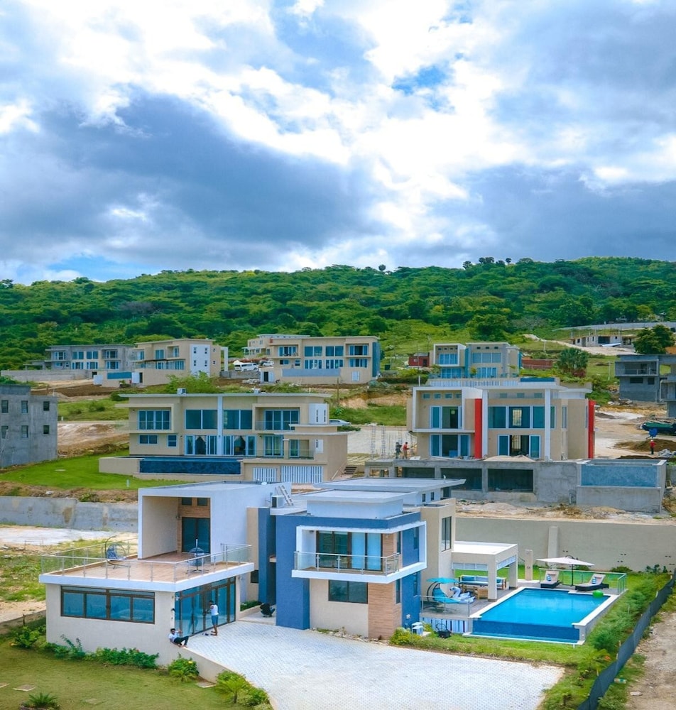 Villa 99 - 3 Bed w Private Pool