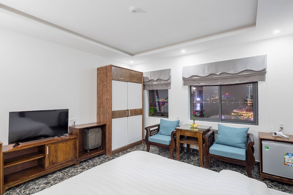 Marinas Penthouse Close To Popular Attractions view 2