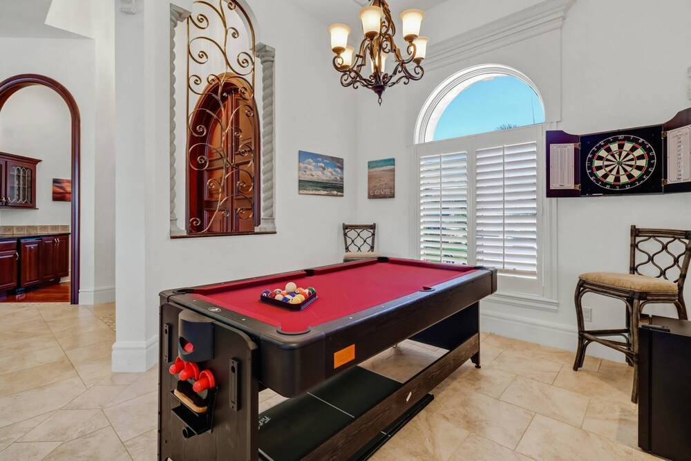 4604 NW 33rd Ter view 2