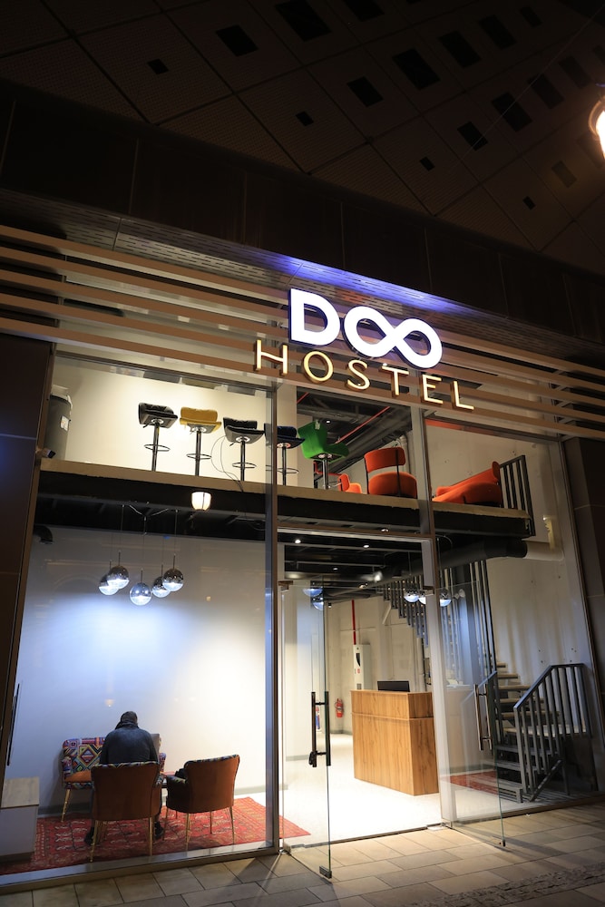 DOO Hostel