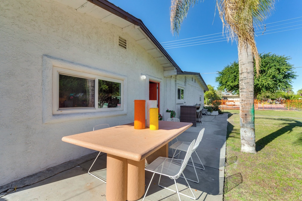 2 Mi to Dtwn: Vintage-inspired Gem in Palm Springs