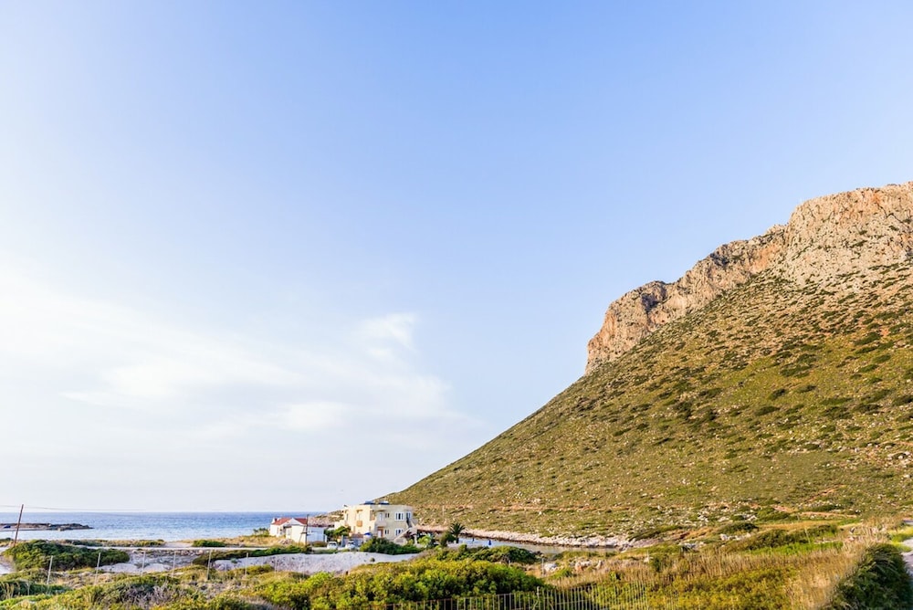 Stavros Kallia Apartment With sea View
