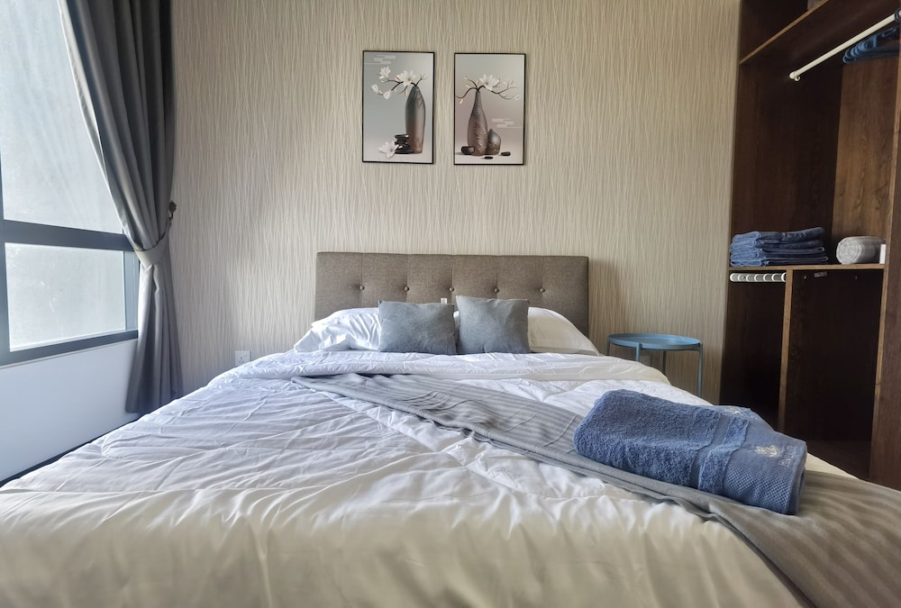 Luminari Suite by Homez Suite photo 8