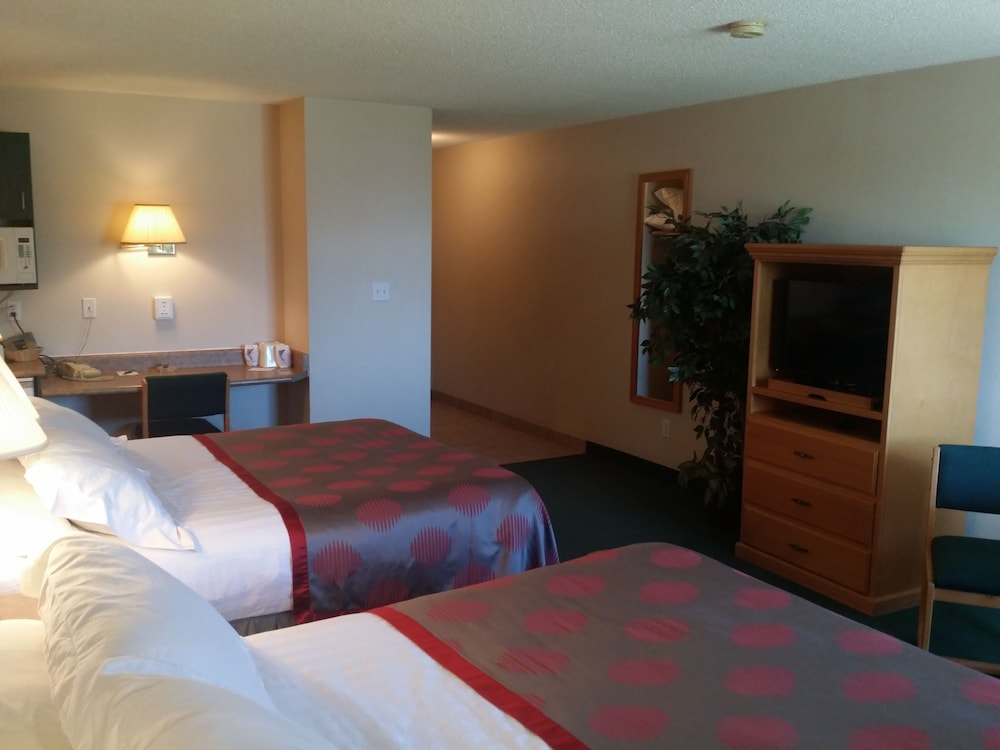 Tamarack Motor Inn