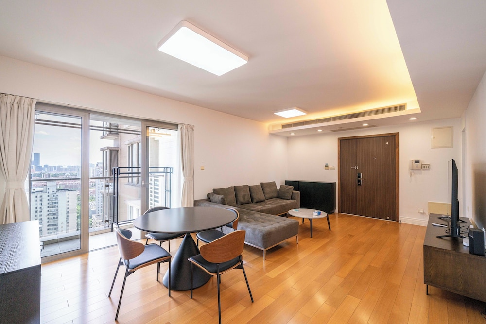 Tyms Family 3BR 2BA Apt Xujiahui Metro