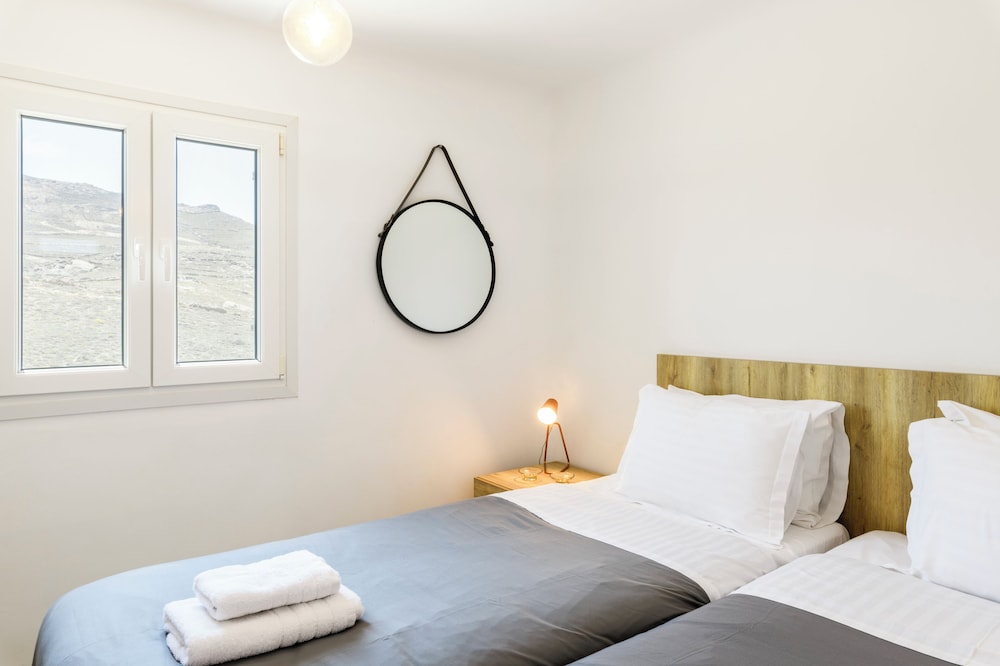 Mykonist Merchia Beach Villas & Suites