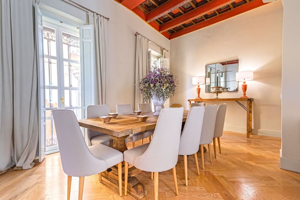 Genteel Home Palacio Abades Terrace