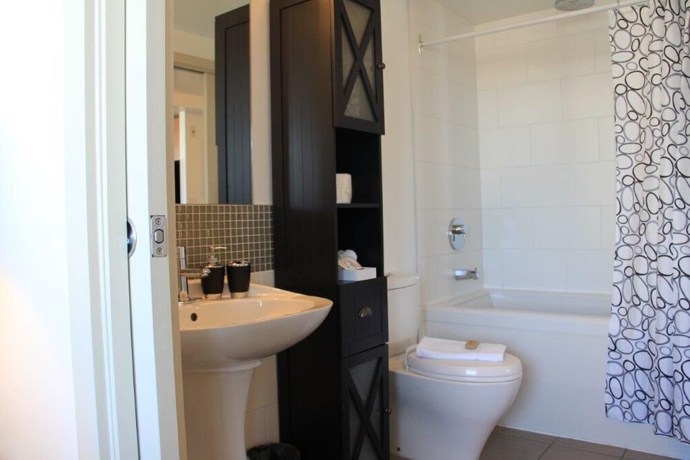 The Emperor at the Juliet - Image 3