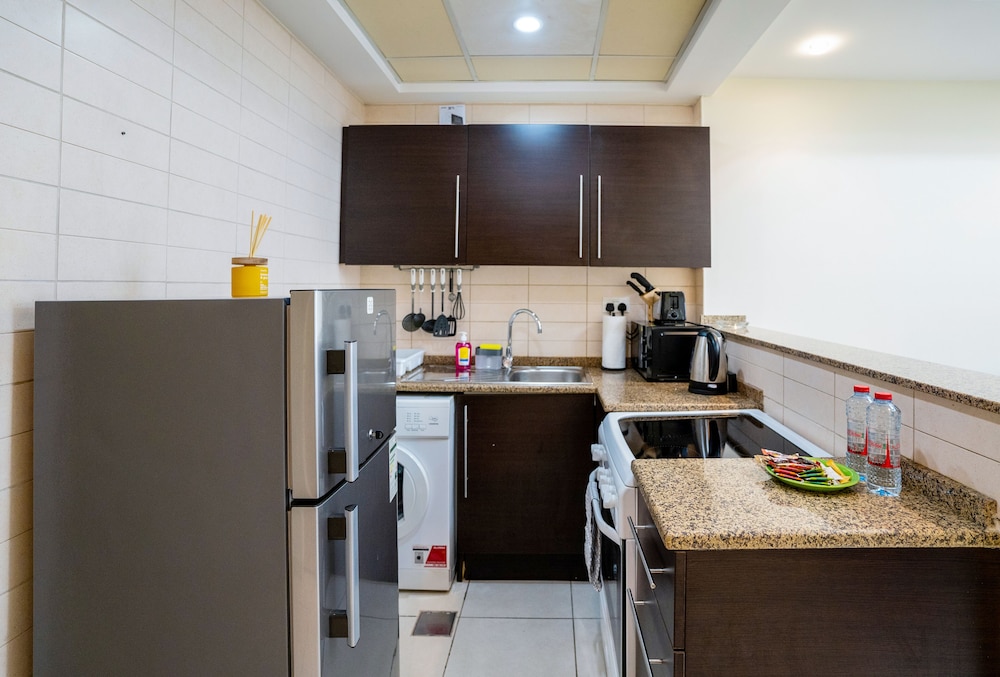 Tanin - Luxurious and Contemporary Studio in JLT Cluster R