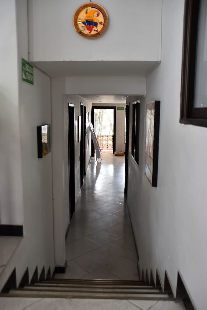 Casa Blanca Hostel