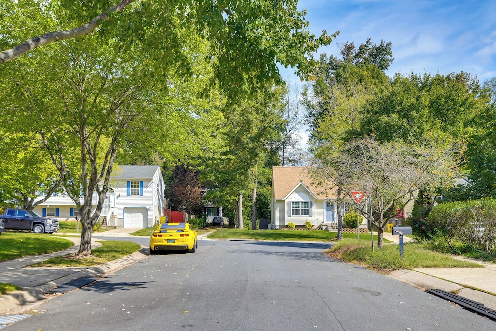 Cozy Apt in DC Suburbs: 4 Mi to Main St Laurel