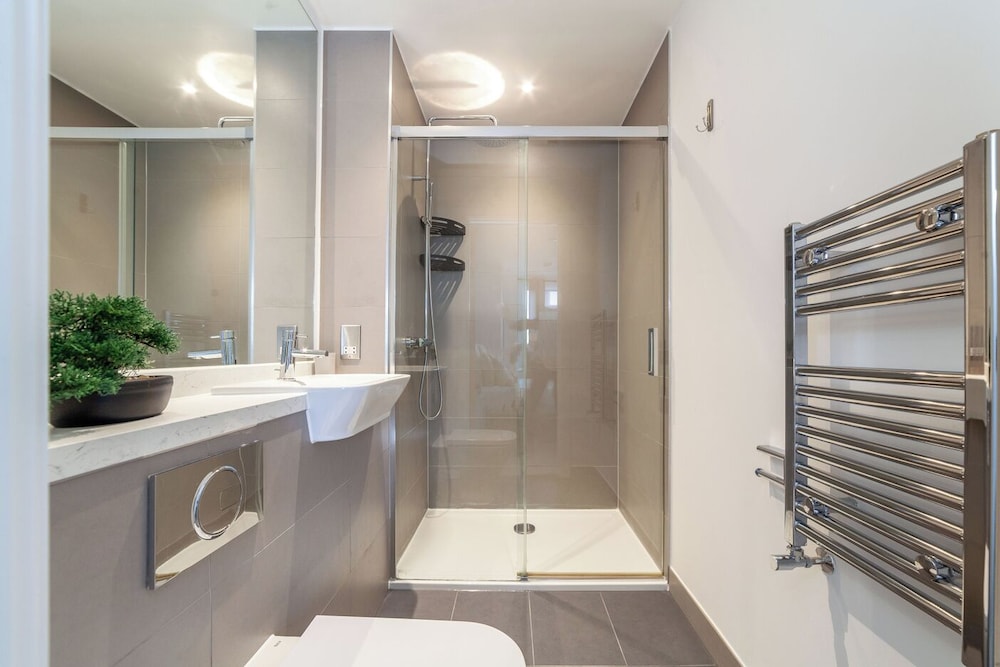 The Colindale Luxury Apartment