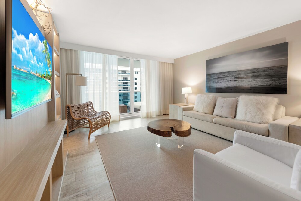 Luxury Vacation Rentals at 1 Hotel & Homes by LRMB