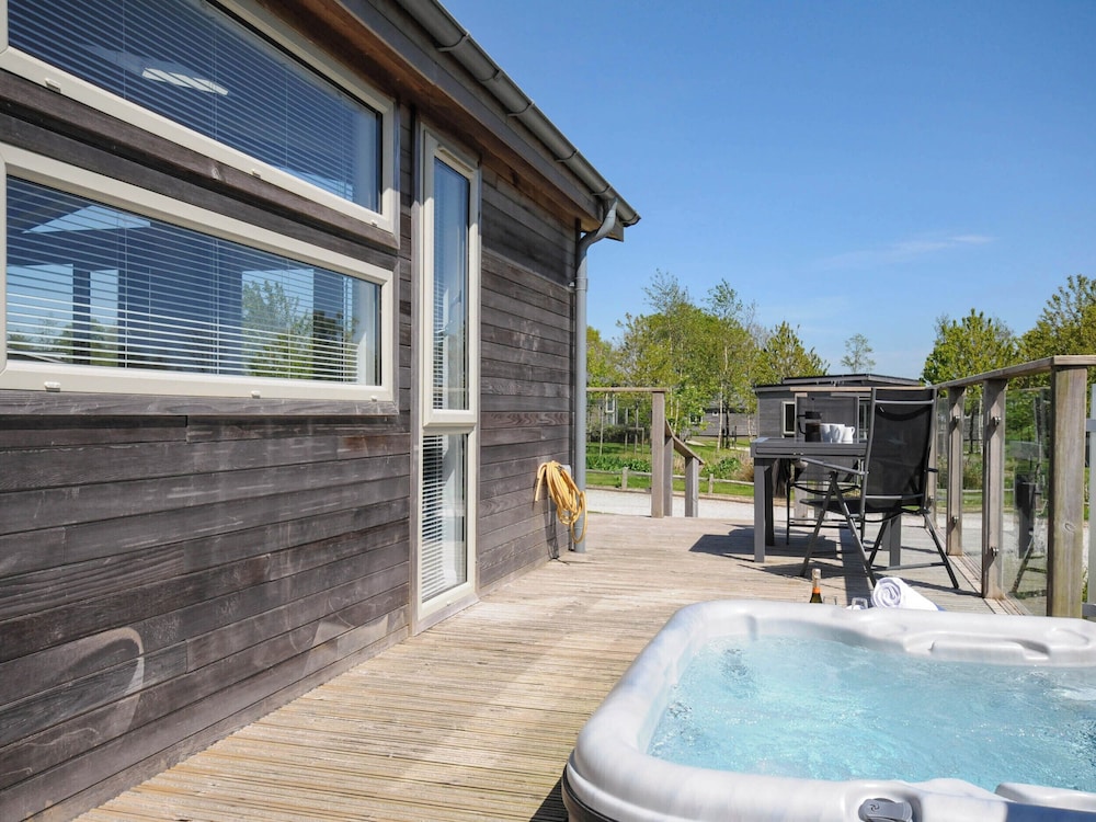 7 Meadow Retreat