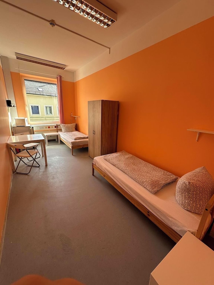 2-Rent Group Hostel Zimmer&Apartments GKP2