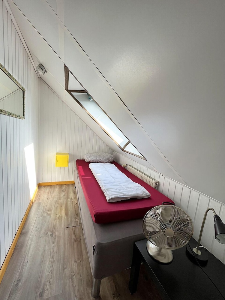 Homeplanet Hostel