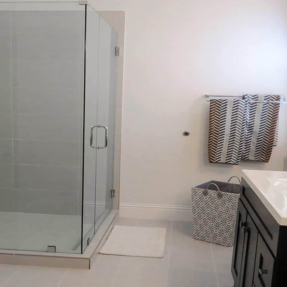Altaira - top Location Lake View Pool Spa 4 Bed