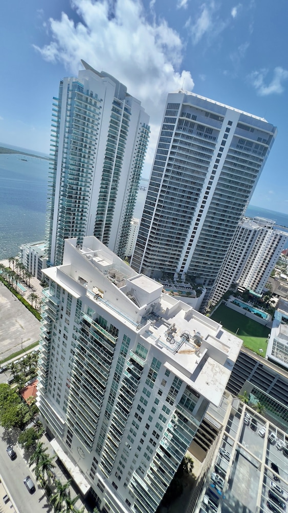 Brickell City Bay View FREE Parking