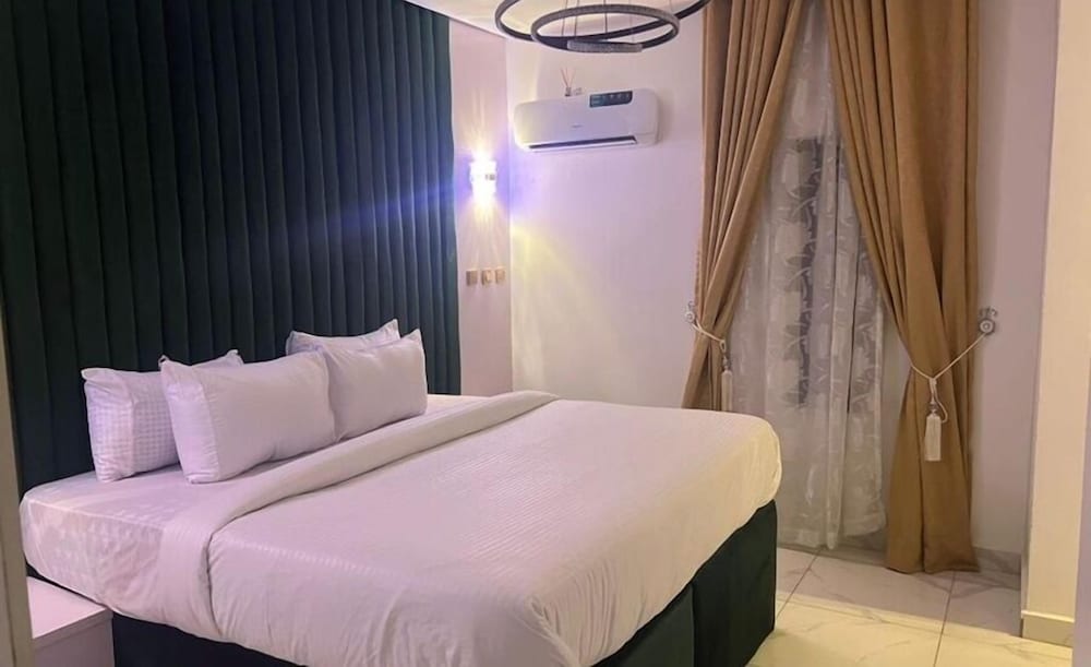 Fina Shortlet Apartment