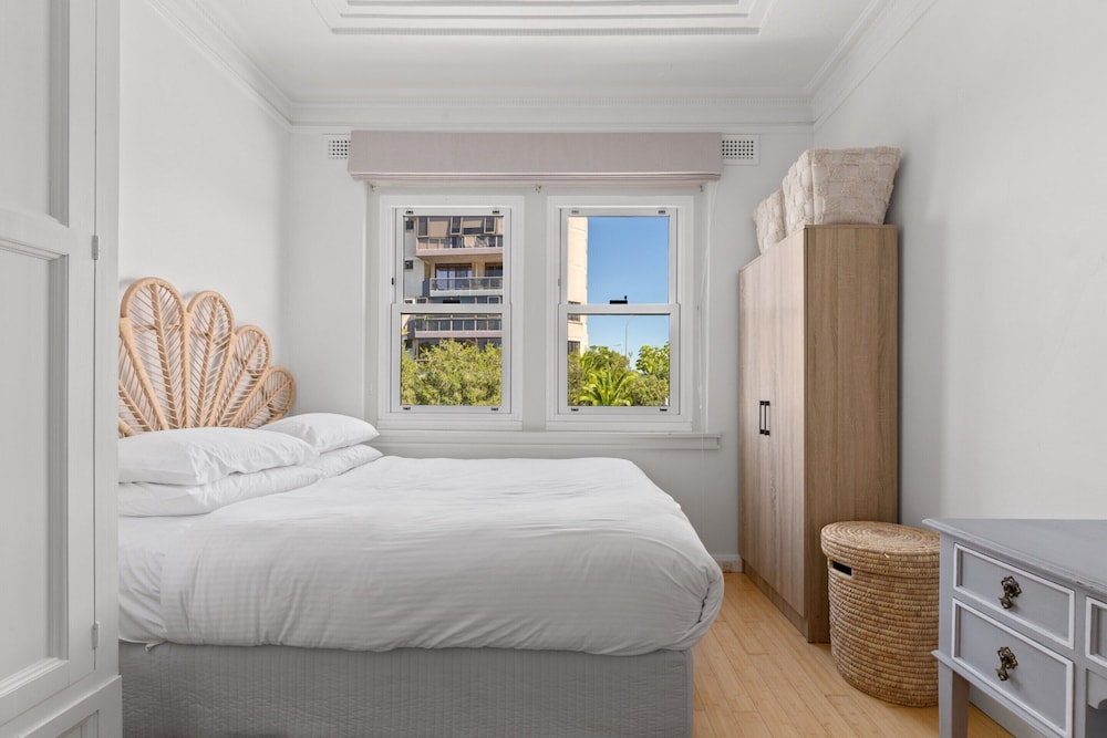 Charming 1-bed Apartment in Neutral Bay