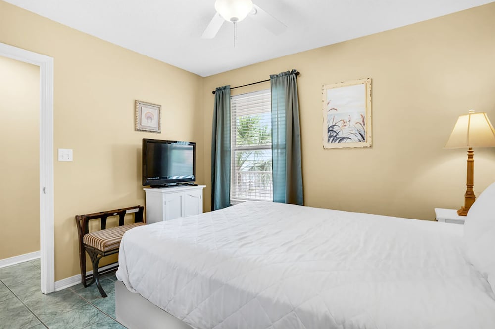Gulfview II 327 view 4