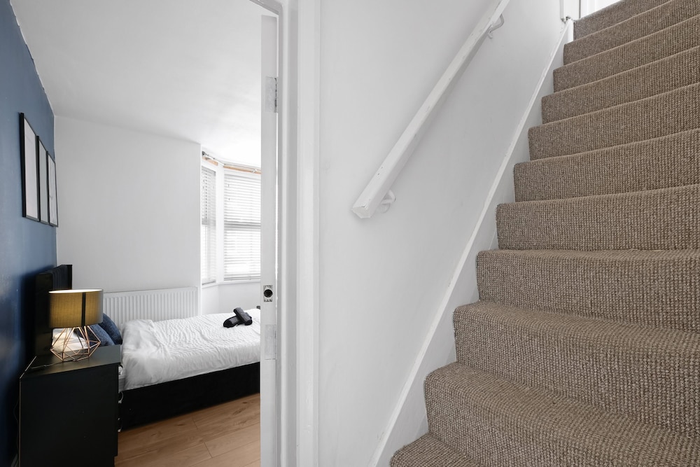 Radford 3 Bedroom and 1 Bathroom House