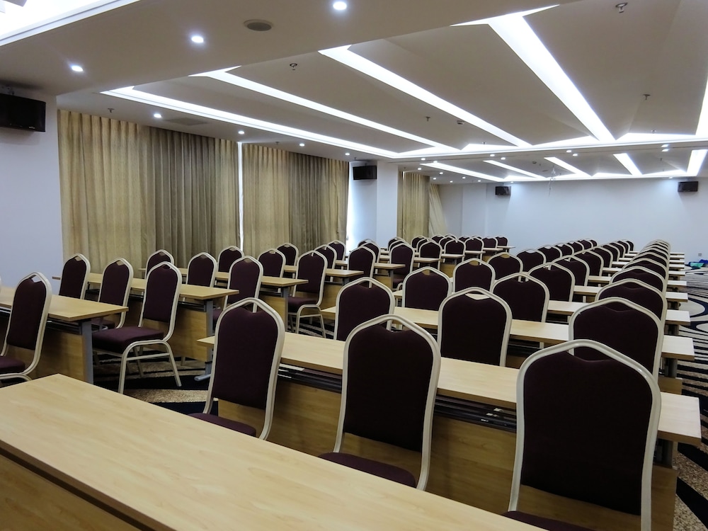 meeting & event spaces