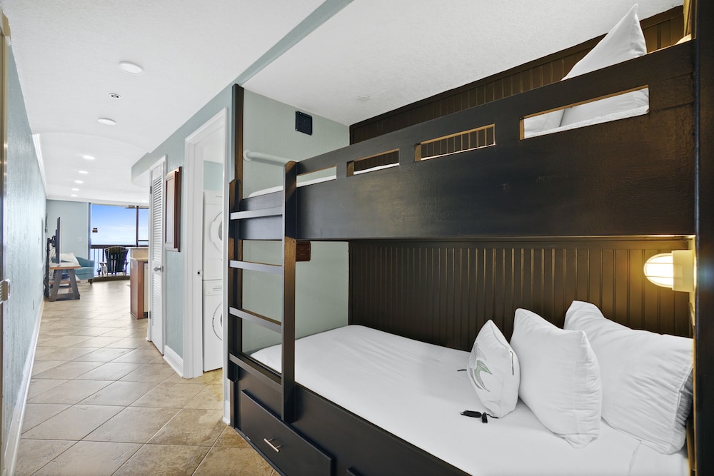 SunDestin Beach Resort by Panhandle Getaways view 5
