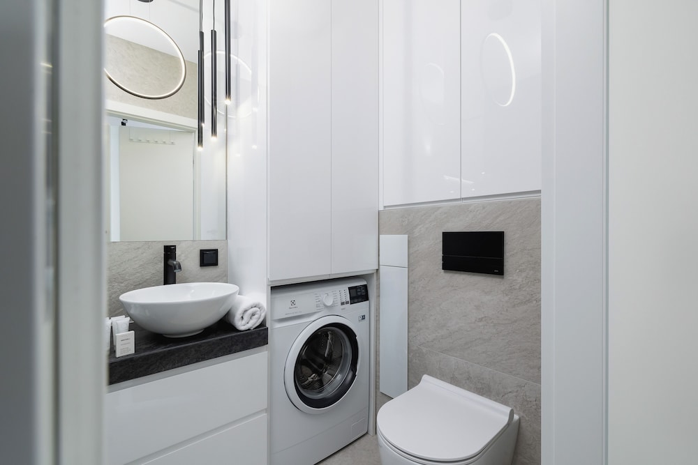Elegant Apartment in Katowice by Renters