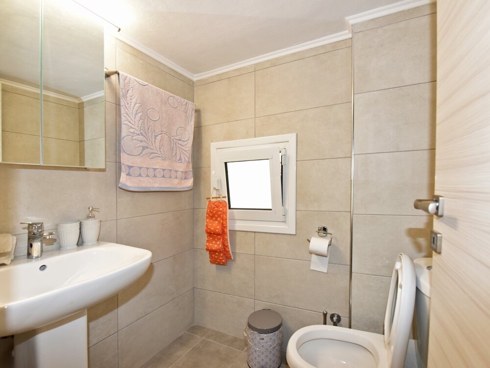 Ioanna Maisonette by Rentalspro