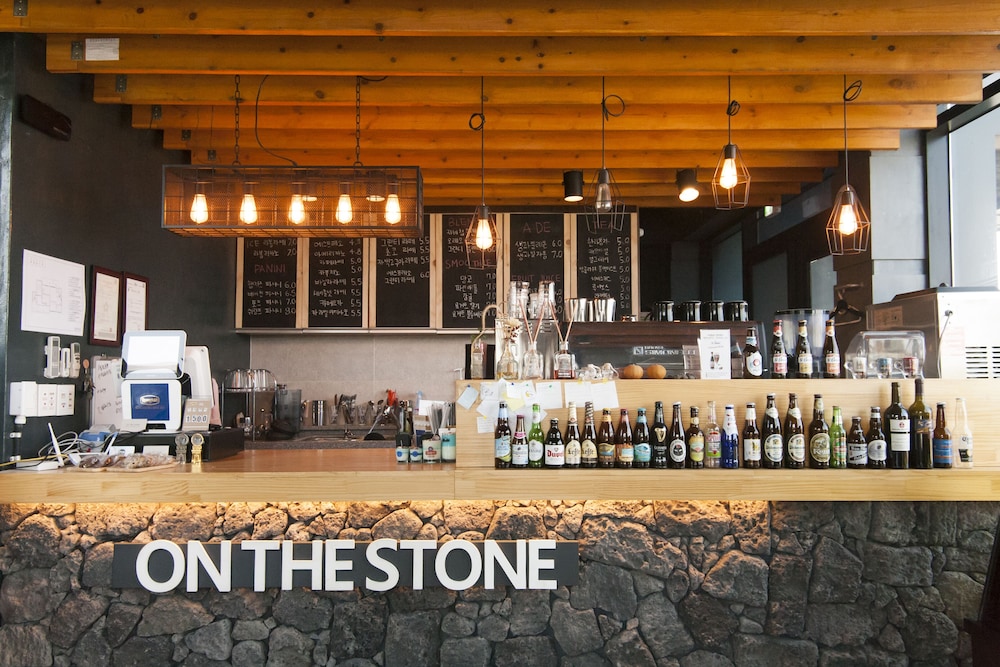 On The Stone Guesthouse 1 - Hostel 52
