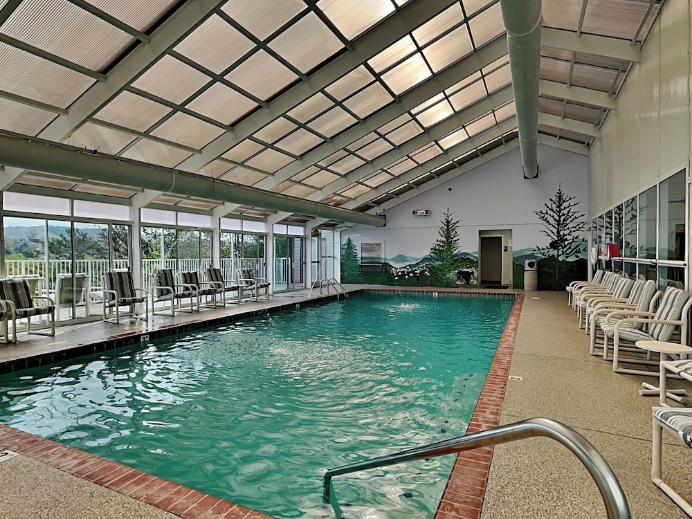 Smoky Mountain Bliss by Jackson Mountain Rentals