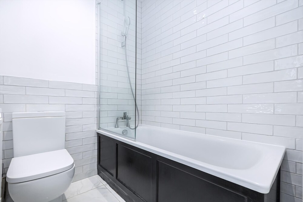 Elegant Three-bed Marylebone Flat Near Oxford Circus!