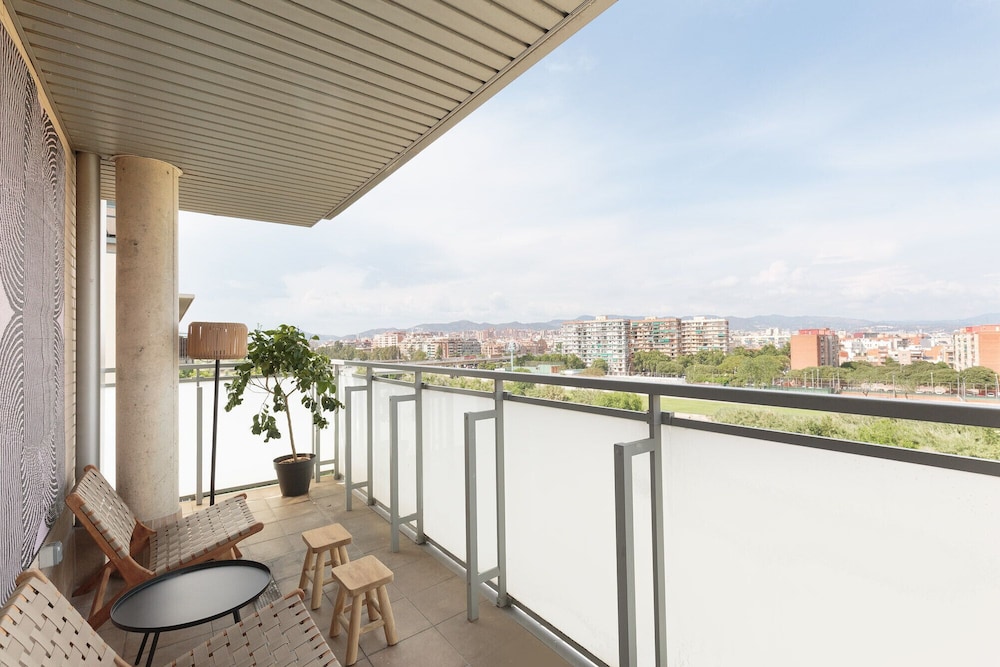 Port Forum Apartments By Olala Homes