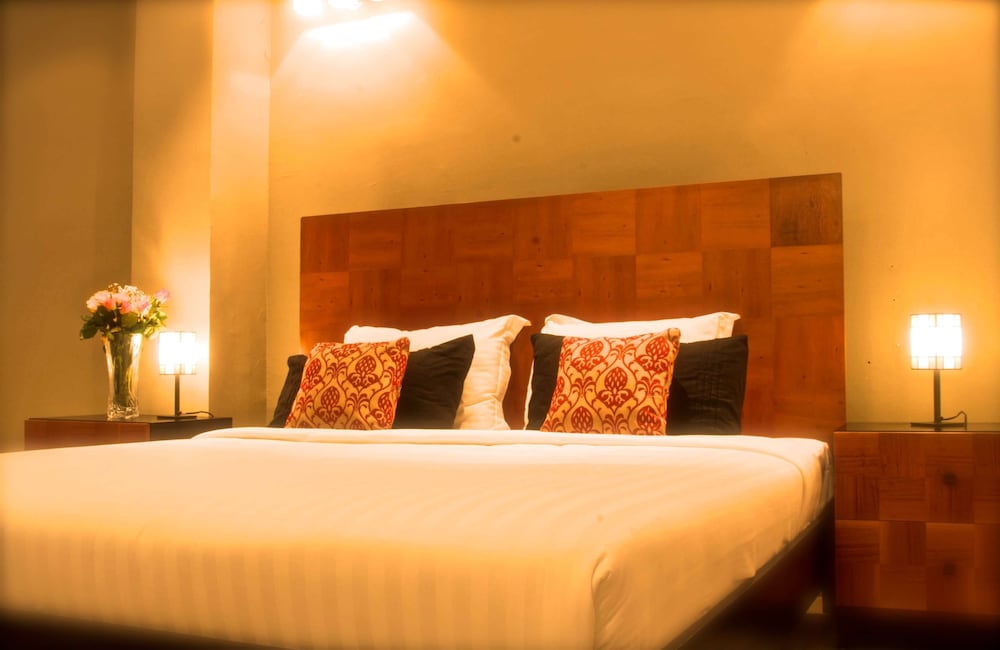 Colosseum Square Luxury Apartments