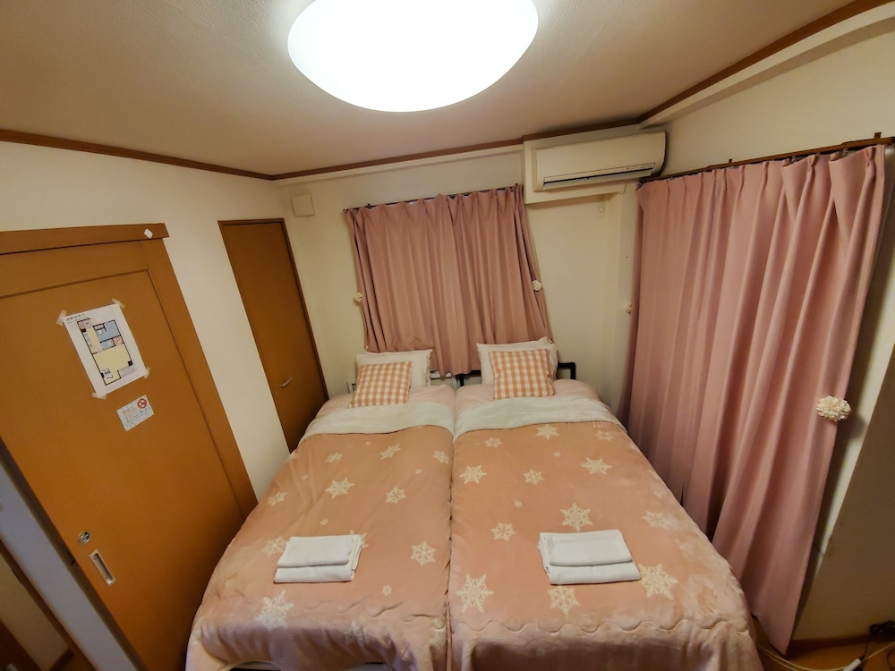 Hosei apartment 301 view 2