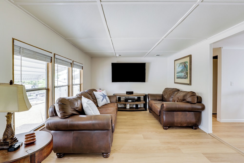 Fish & Boat On-site! Waterfront Florida Keys Home