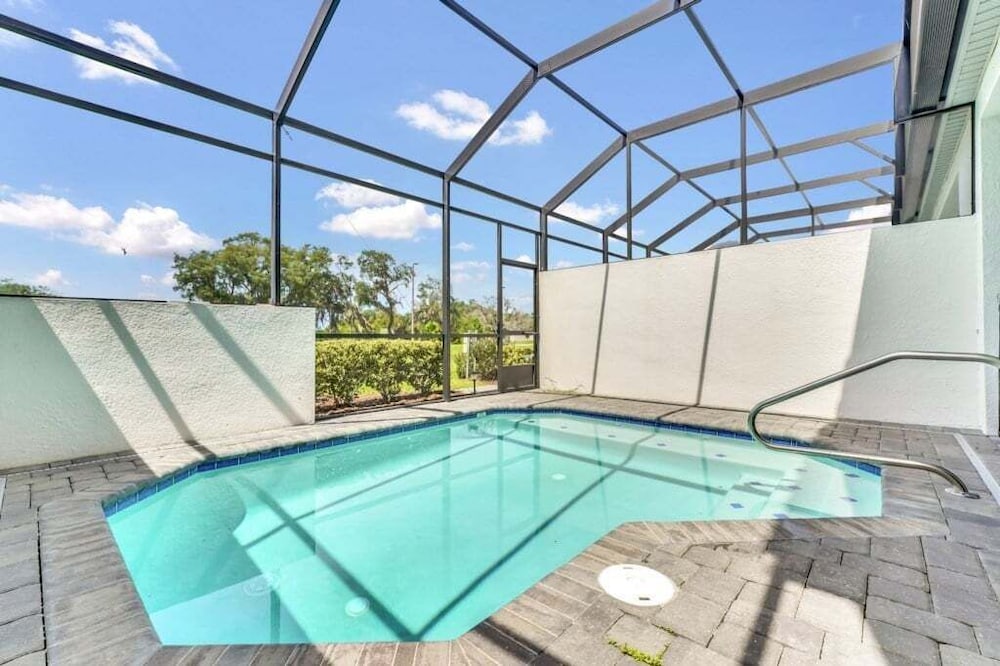 5 Bed Multiple Bunks Perfect For Kids With Pool! 5 Bedroom Townhouse