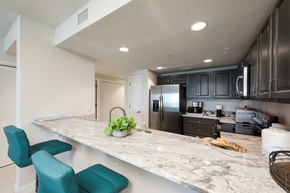 Unit 203 Aruba - 3 Bedroom Ocean Front