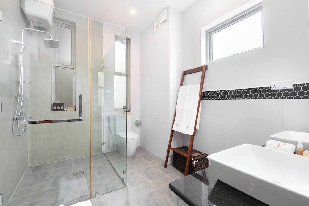 Ayuda Sanctuary Boutique Negombo
