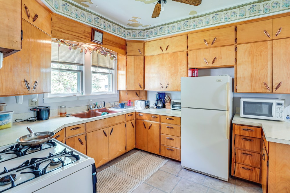 Cozy Rural Hideaway in Mcintosh County!